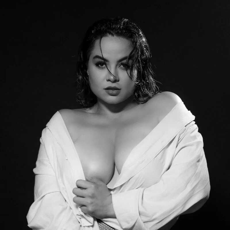 Aurora_Luxx — FansOnlyX creator profile