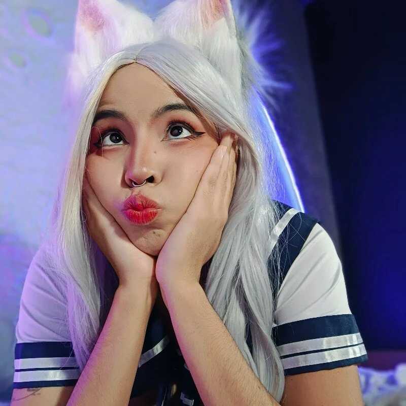 emmanakamura — FansOnlyX creator profile