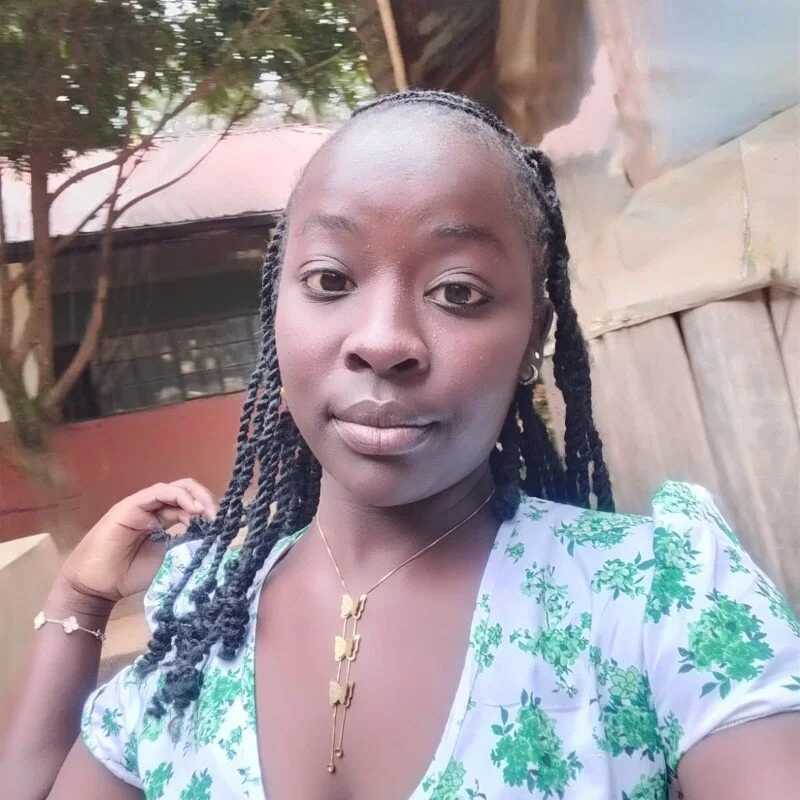 dee_fancy — FansOnlyX creator profile