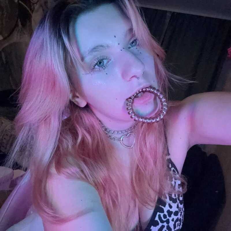 annkiss123 — FansOnlyX creator profile