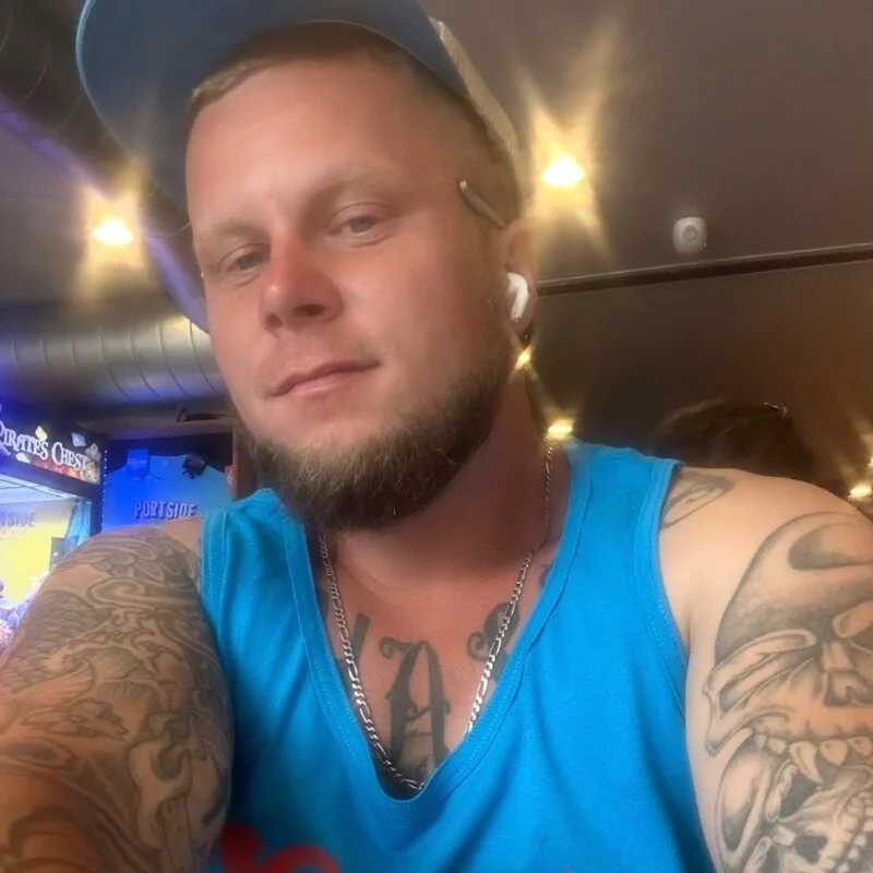tattedpipeliner — FansOnlyX creator profile