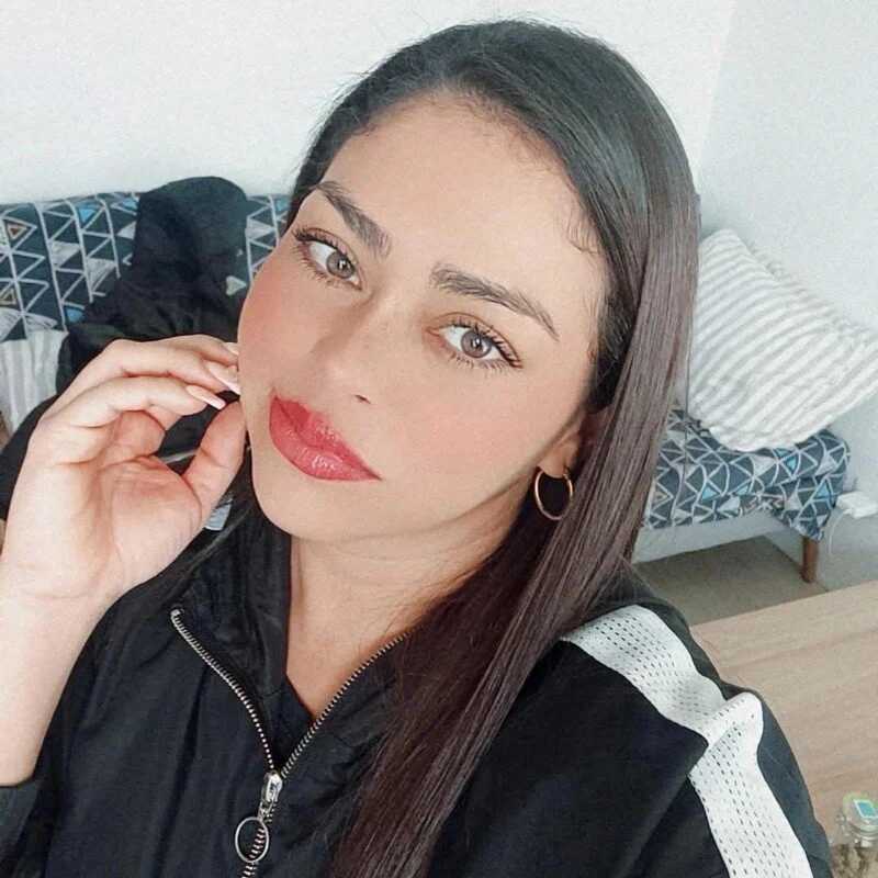 Alma_Royal — FansOnlyX creator profile