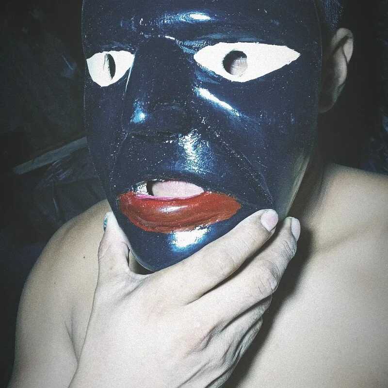 mask011 — FansOnlyX creator profile