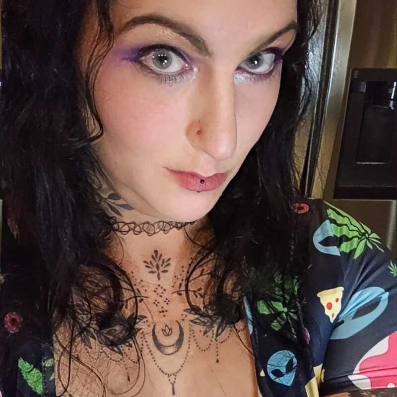 IvyWilde — FansOnlyX creator profile
