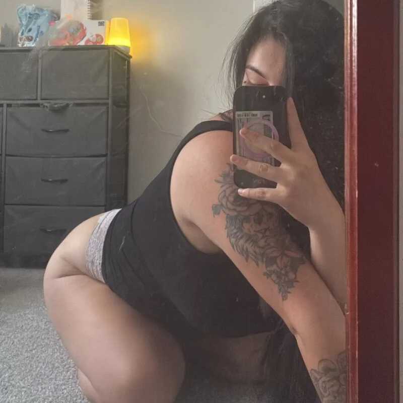 tattedbratz — FansOnlyX creator profile