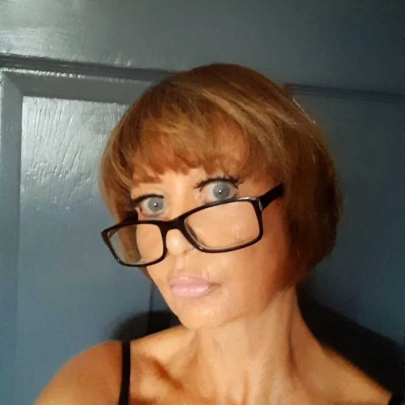 Velvet-Amorous-Milf — FansOnlyX creator profile