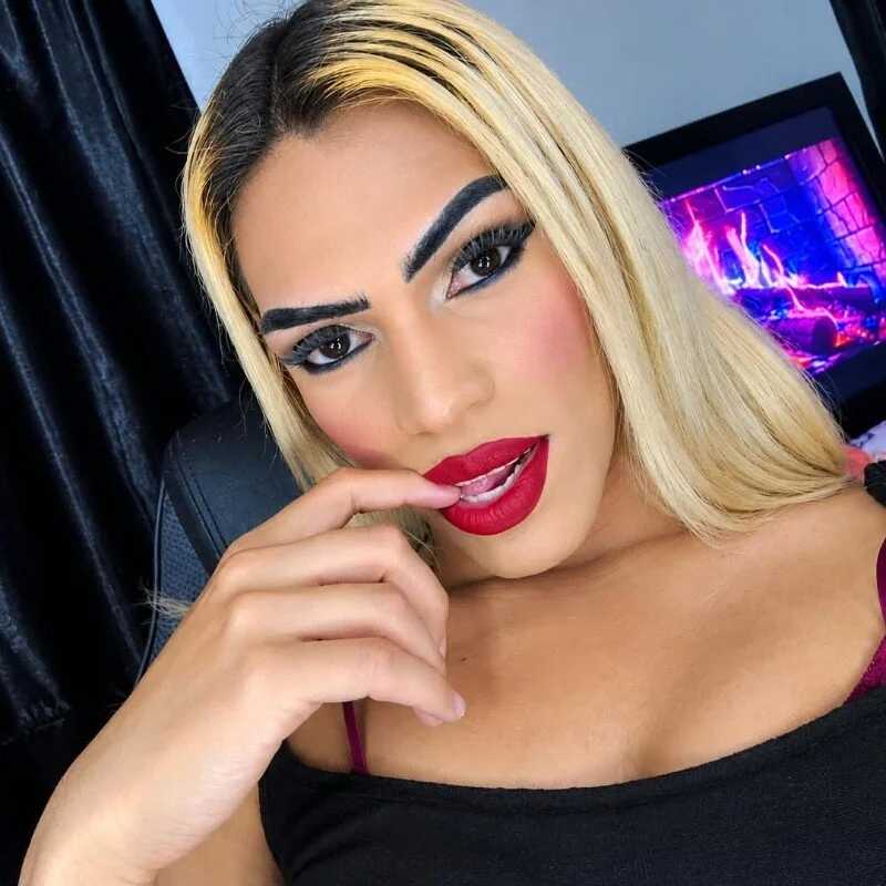MARGOTFERRER — FansOnlyX creator profile