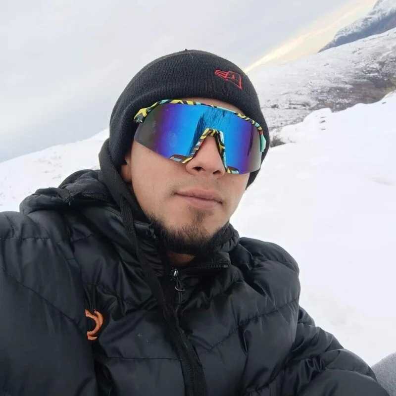 carelomio — FansOnlyX creator profile