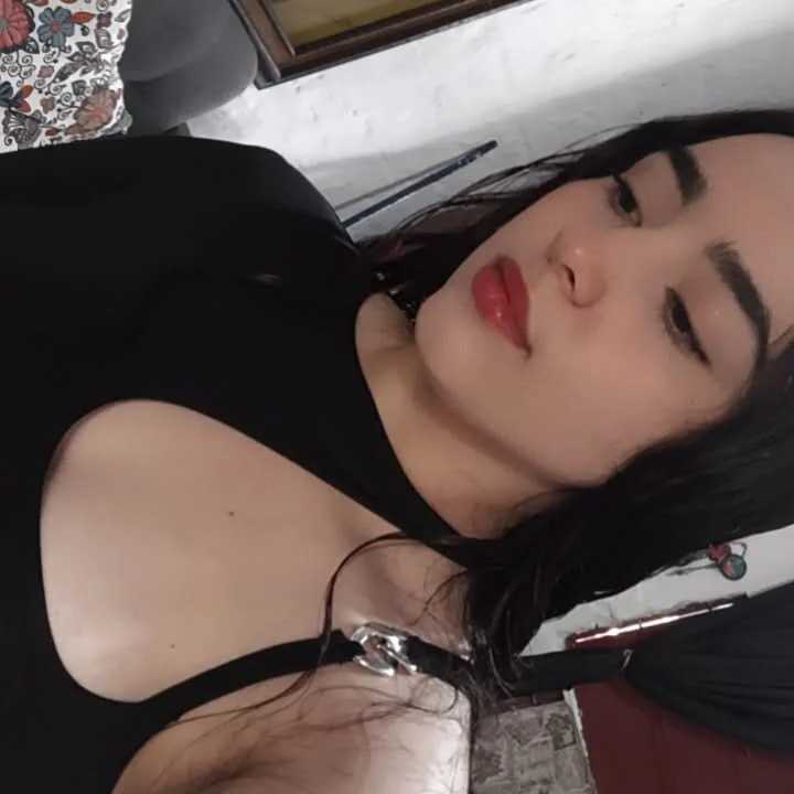 catalinaa_morenoo — FansOnlyX creator profile