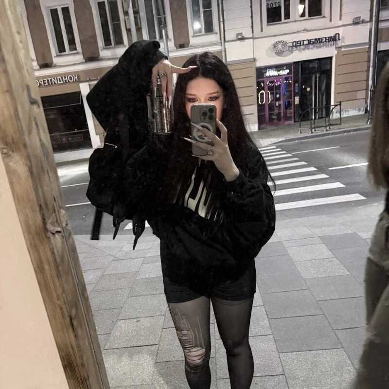 BeellaVixenn — FansOnlyX creator profile