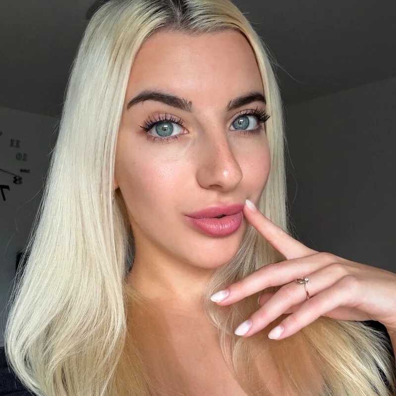 SweetMiiia — FansOnlyX creator profile