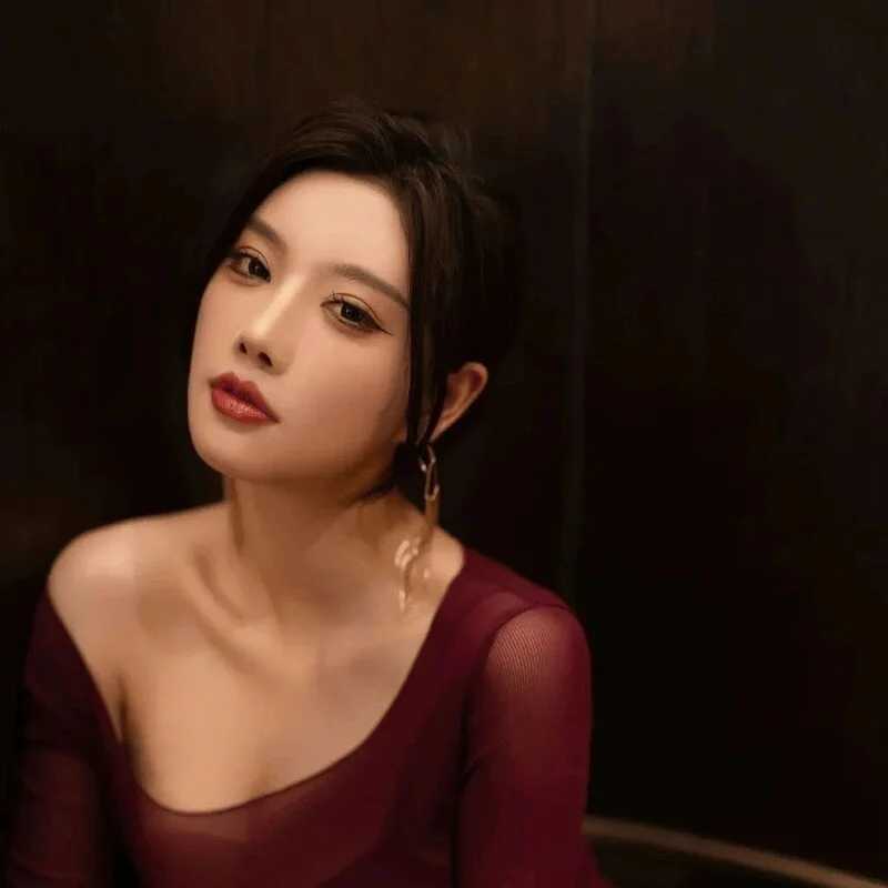 caomei2026 — FansOnlyX creator profile