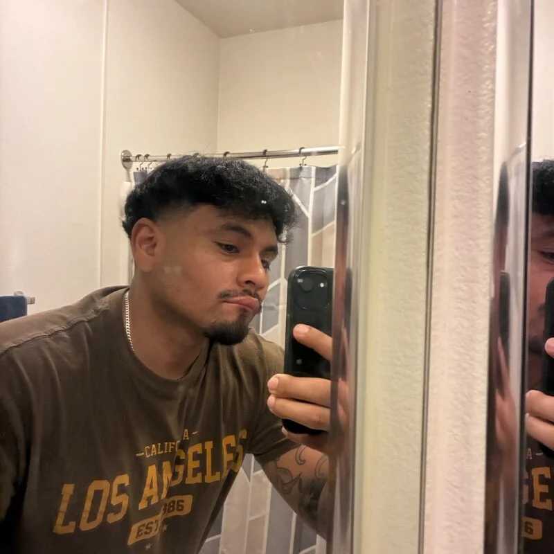cuteguy1221 — FansOnlyX creator profile