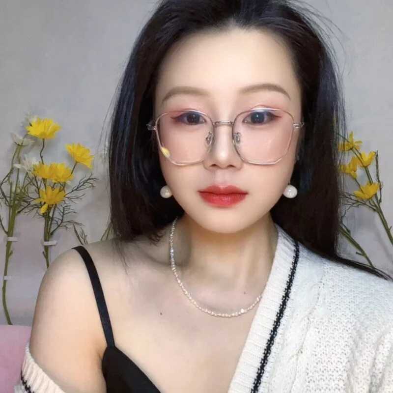 Iris-A5 — FansOnlyX creator profile