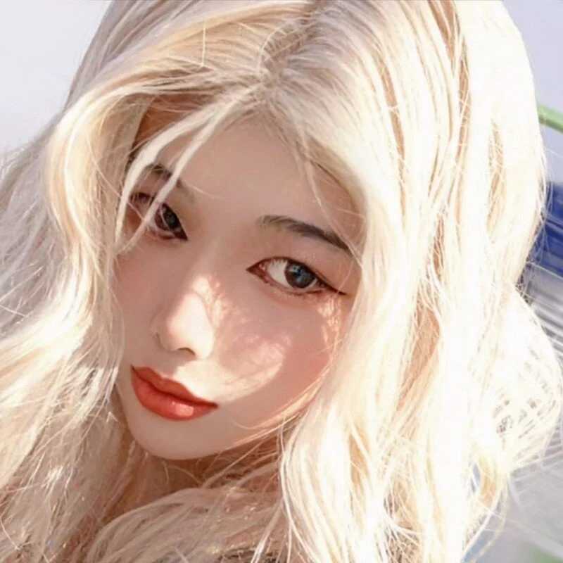cd_vivi6 — FansOnlyX creator profile