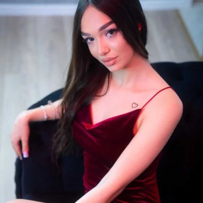 AmyBlackk — FansOnlyX creator profile