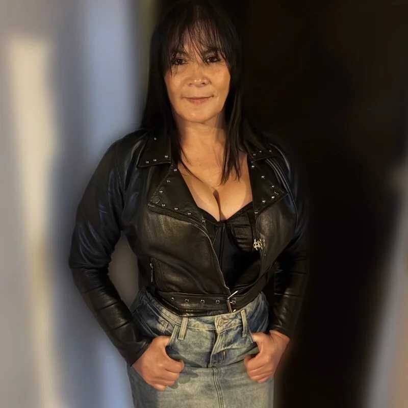 _Pamela04 — FansOnlyX creator profile