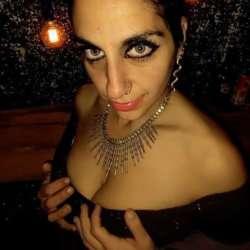 Bellydancerhot — FansOnlyX creator profile