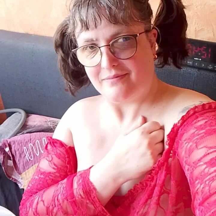 ladyfrombonn — FansOnlyX creator profile