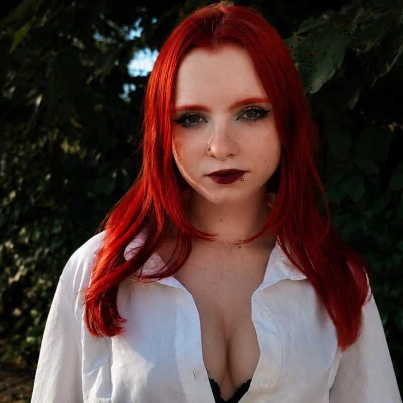 VivienneRo — FansOnlyX creator profile