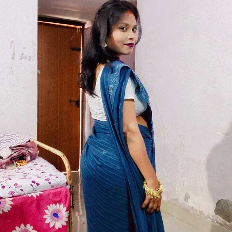 hot_wife_35 — FansOnlyX creator profile