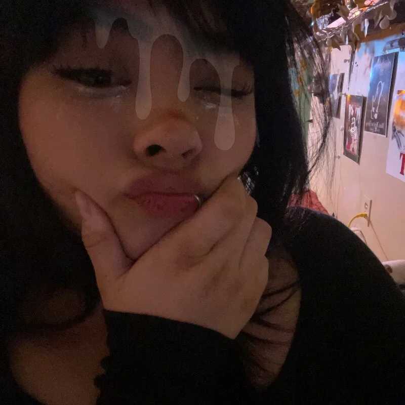 pinkybombon — FansOnlyX creator profile