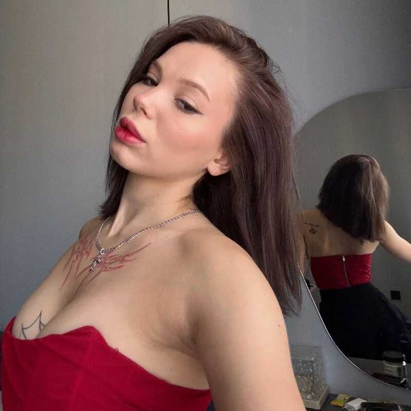 Cara_Sweet1 — FansOnlyX creator profile