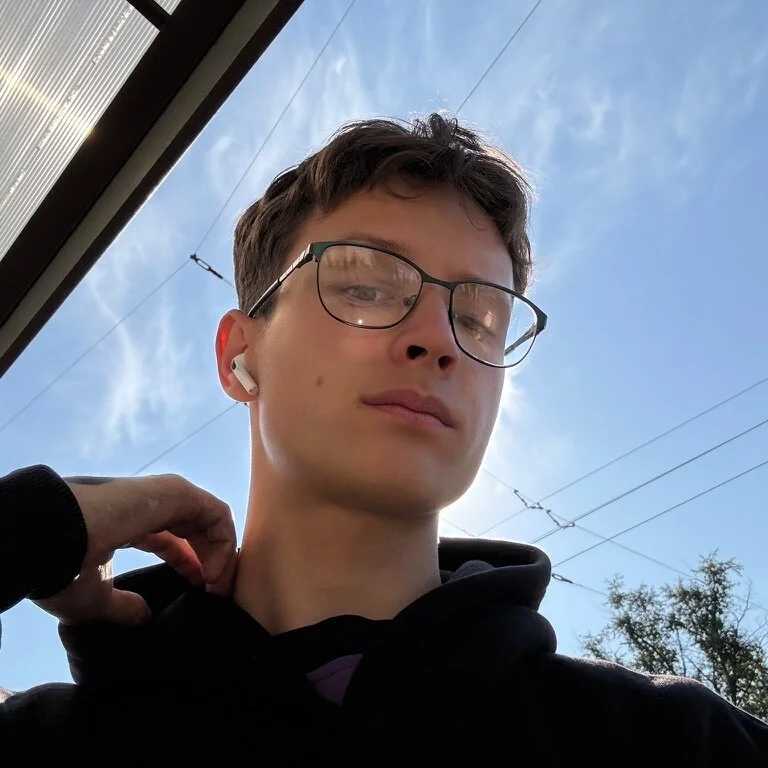 AdamEbert — FansOnlyX creator profile