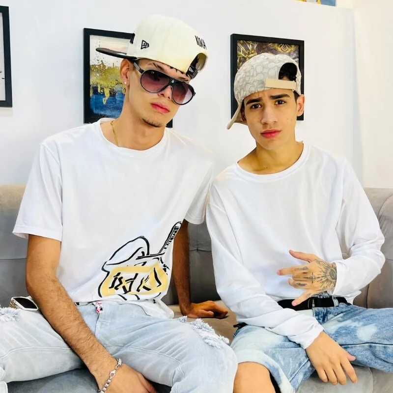COOL_BOYS2 — FansOnlyX creator profile