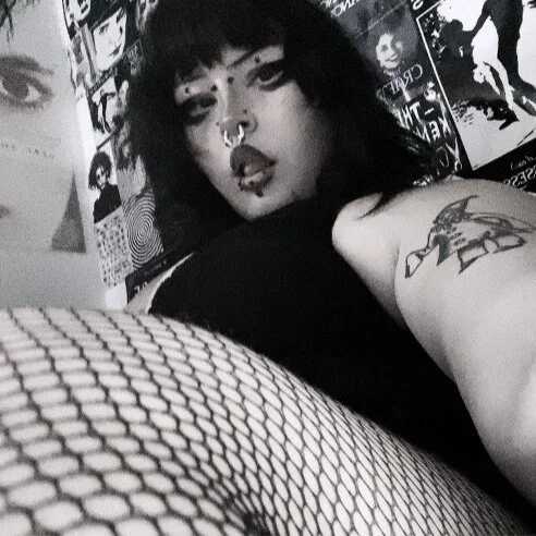 aliengothgirl — FansOnlyX creator profile