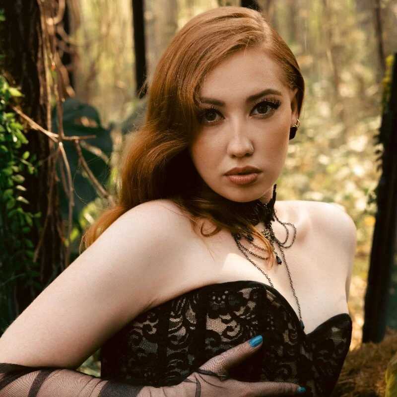 TinaBrook — FansOnlyX creator profile