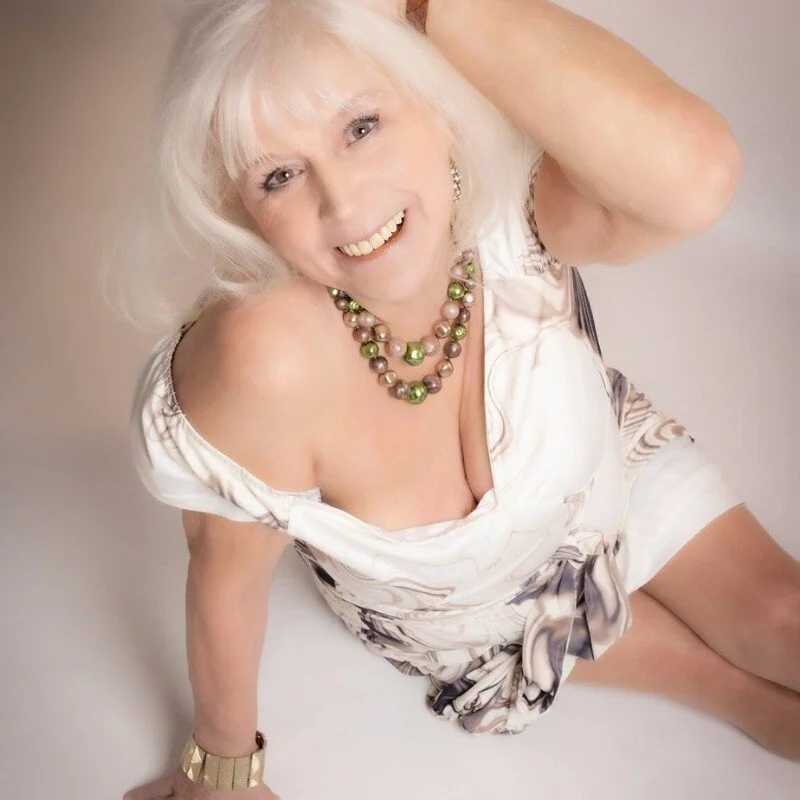 HotGrandma70 — FansOnlyX creator profile