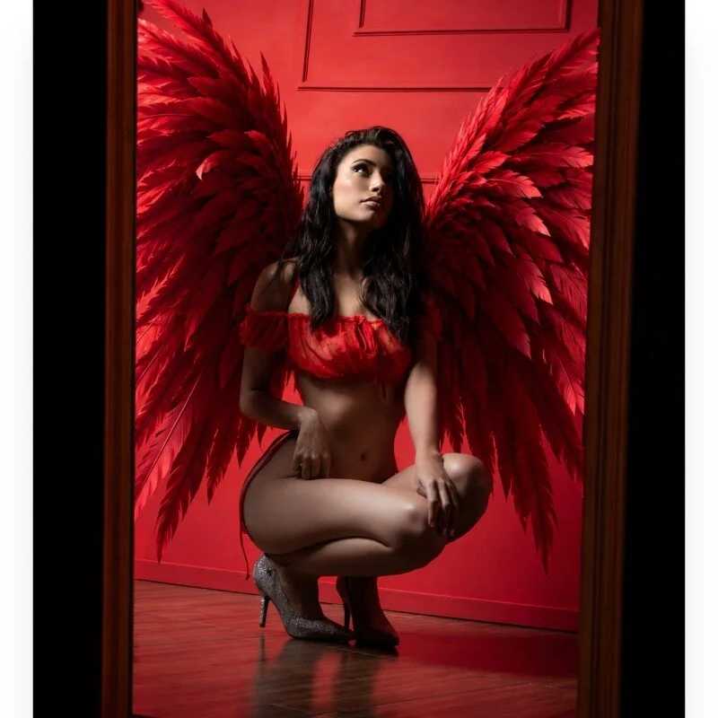 aurelialux — FansOnlyX creator profile