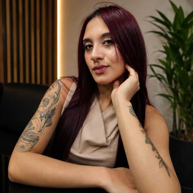 ArianaThomson — FansOnlyX creator profile