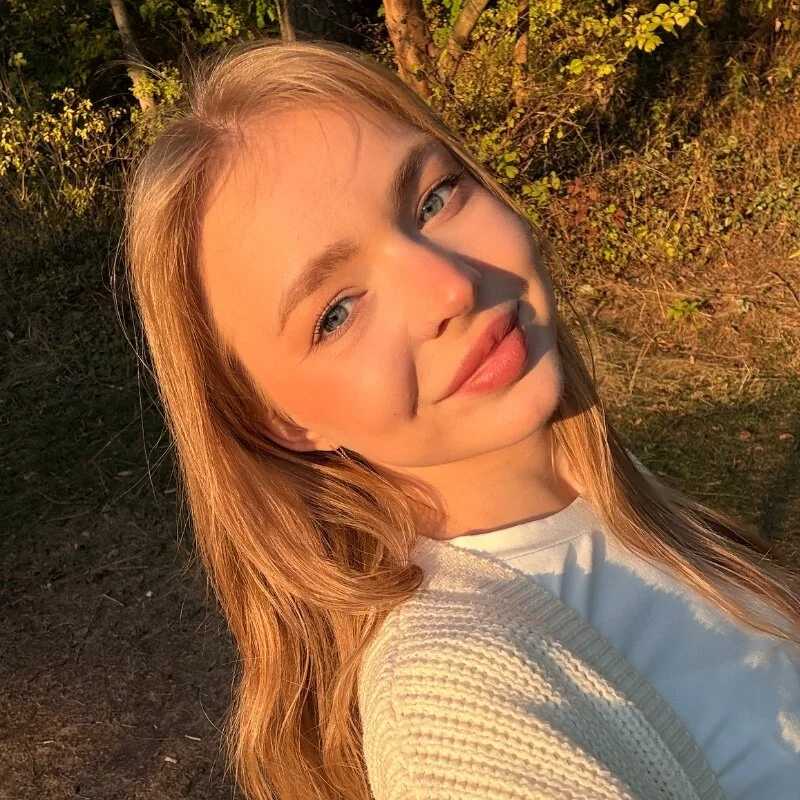 Emilyemmi — FansOnlyX creator profile