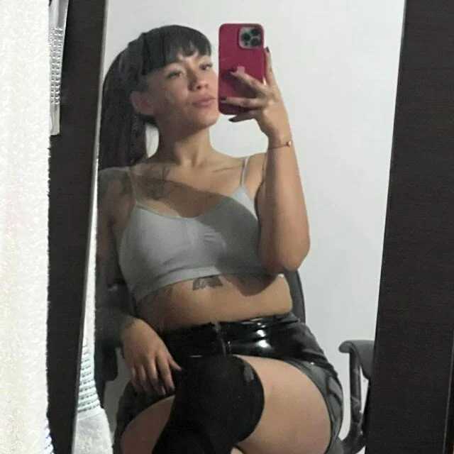 Dark_cherry2 — FansOnlyX creator profile