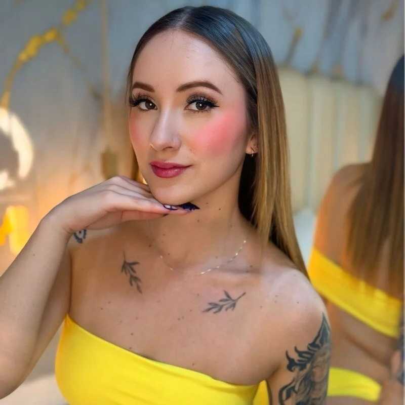 Hannah_Lane — FansOnlyX creator profile