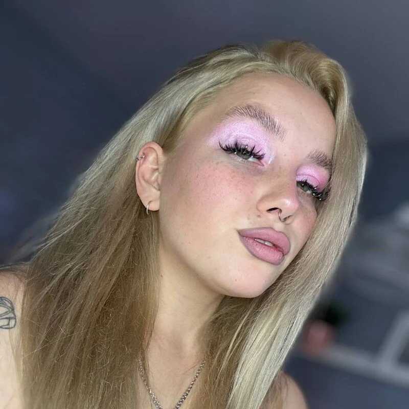 Julia_666 — FansOnlyX creator profile