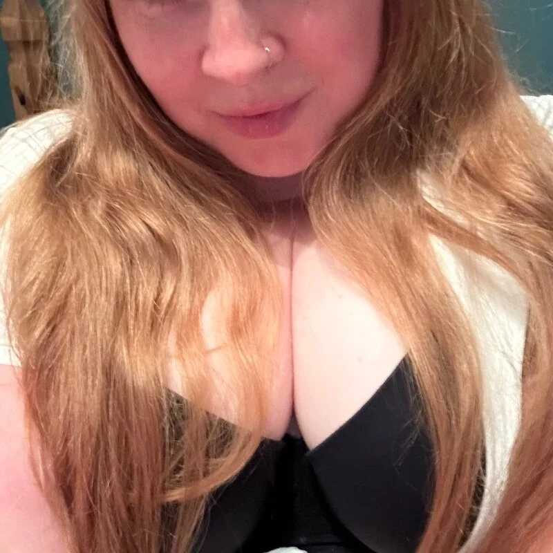 Curvy-GingeXX — FansOnlyX creator profile