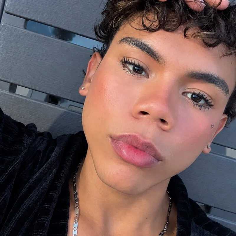 jucyjade — FansOnlyX creator profile