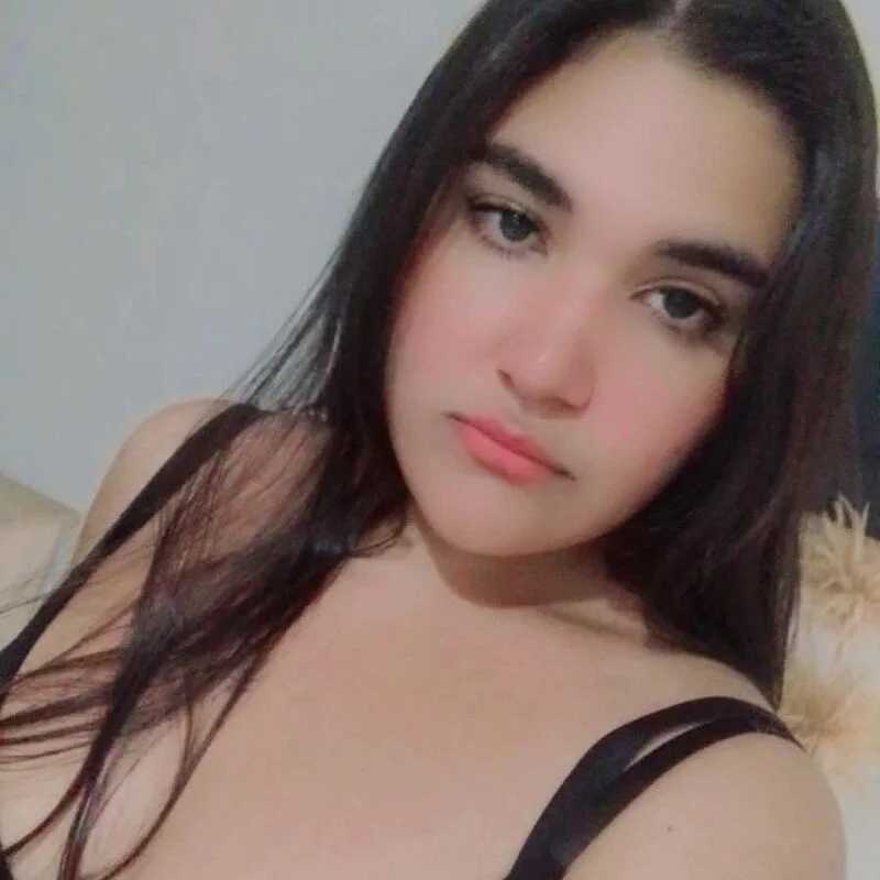 aria_rose5 — FansOnlyX creator profile