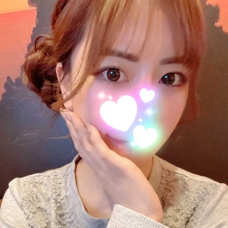 kira_kira_xxx — FansOnlyX creator profile
