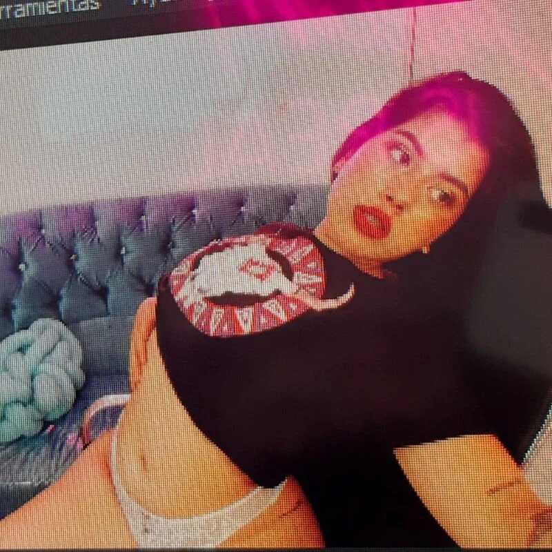 iam_emy — FansOnlyX creator profile