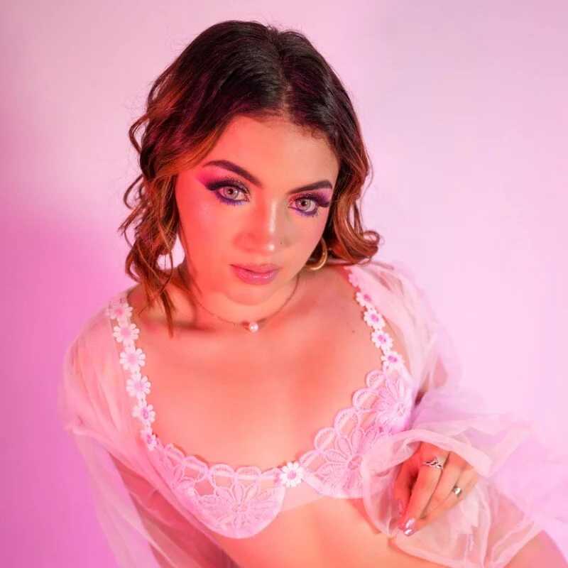 EmilyDufour — FansOnlyX creator profile