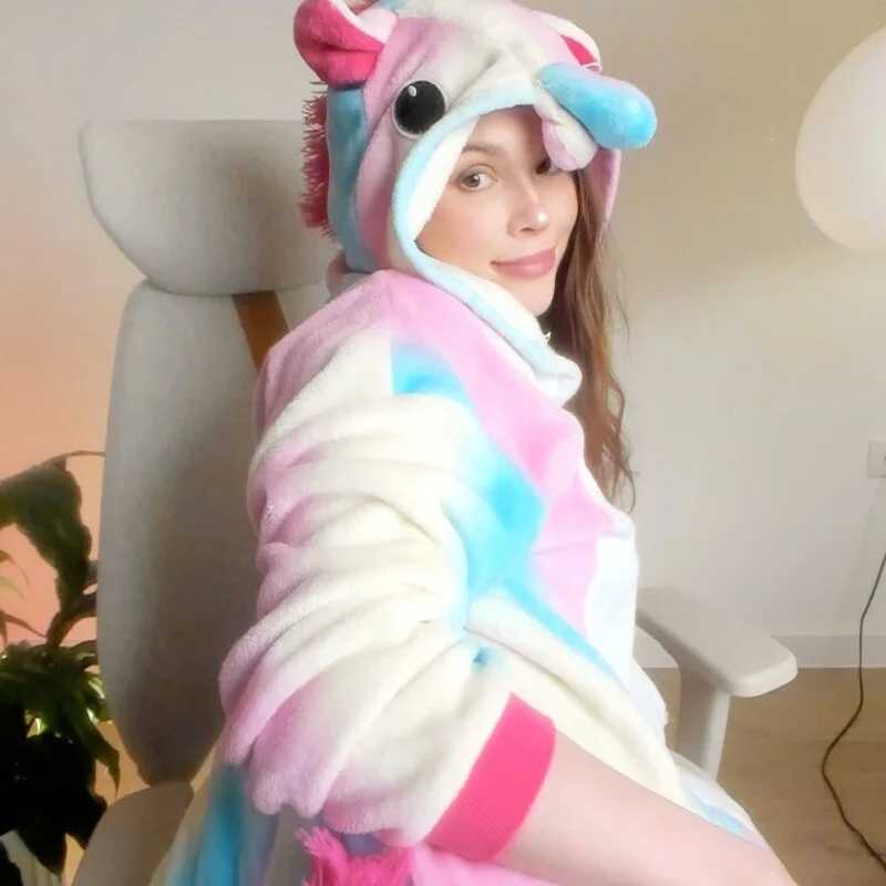 stacyluxxe — FansOnlyX creator profile