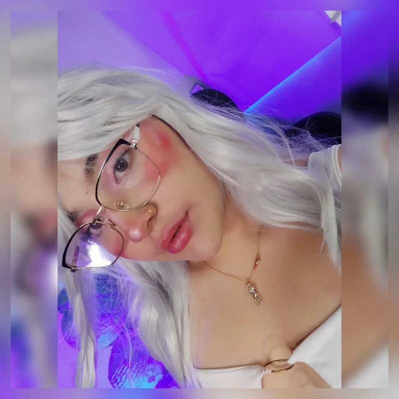 ValeryLux_00 — FansOnlyX creator profile