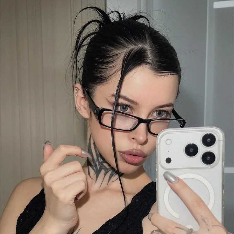 IvyAurburn — FansOnlyX creator profile