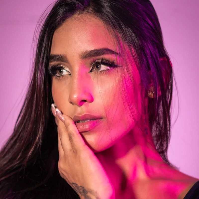 Ambeer_Rousess — FansOnlyX creator profile