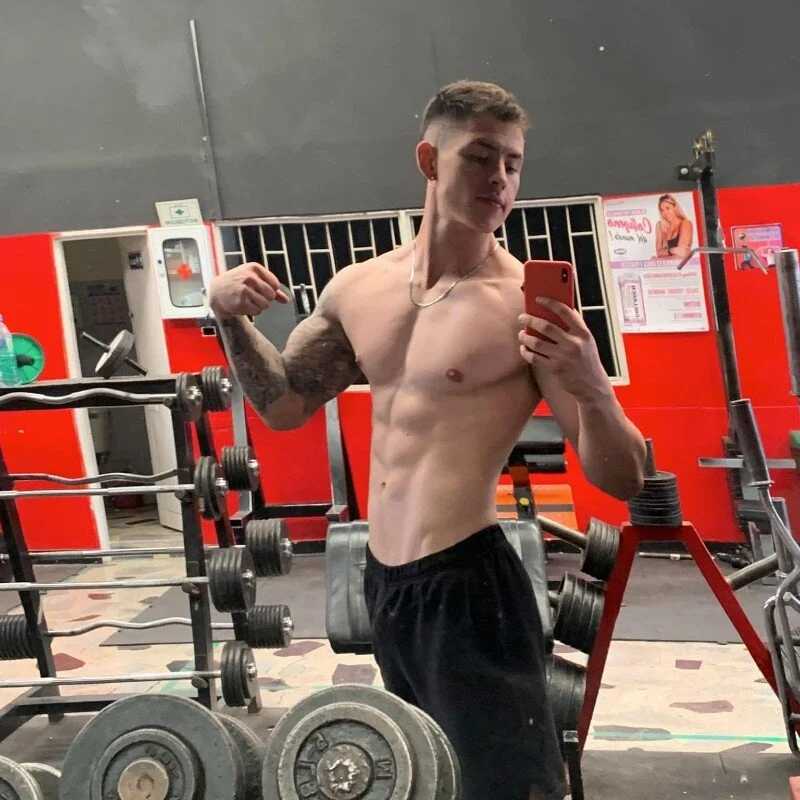 jhonny_macallan — FansOnlyX creator profile