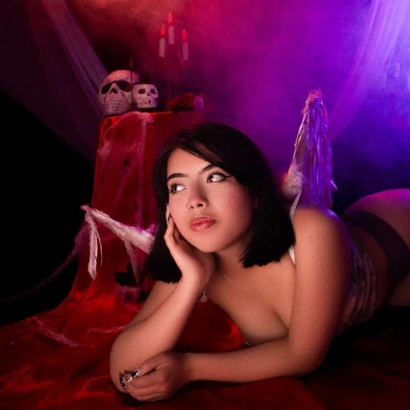 Abril_adams_ — FansOnlyX creator profile